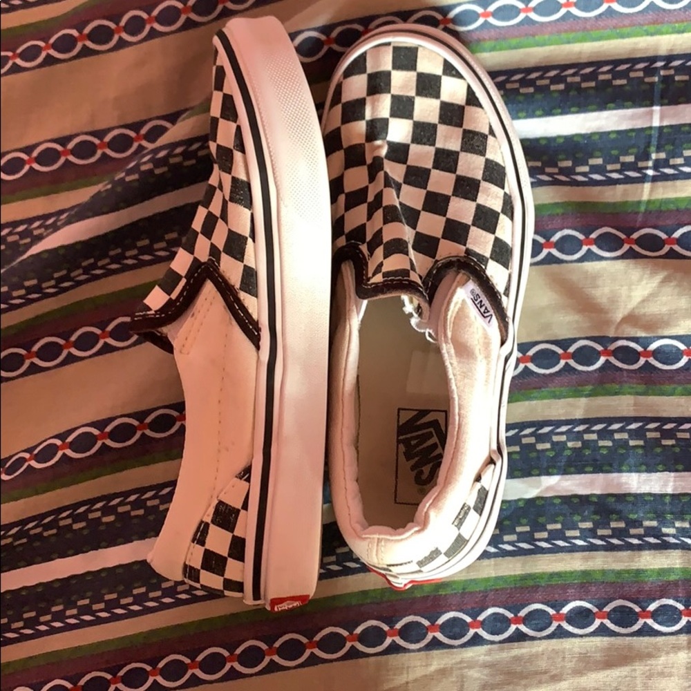 black and white checkered vans